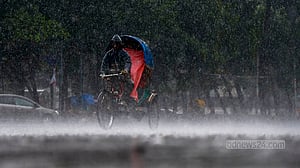 নগরীতে ফের বৃষ্টির আমেজ