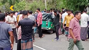 রাঙামাটিতে অটোরিকশা ও পিকআপের সংঘর্ষে নিহত ৫