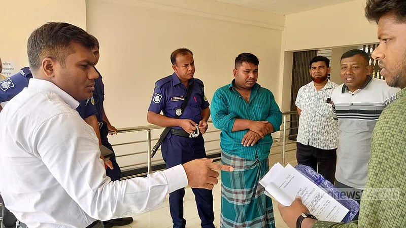 শেরপুরে অবৈধ বালু পরিবহনের দায়ে ট্রাক চালককে জরিমানা