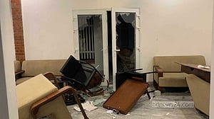 সিলেটে সাবেক মেয়র, আওয়ামী লীগ নেতাদের বাসায় হামলা-ভাঙচুর