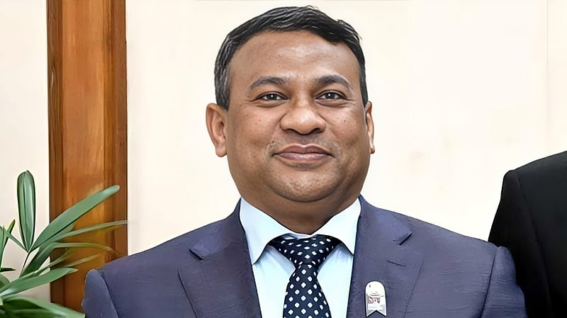 এনএসআইয়ের সাবেক ডিজি জোবায়েরের ৫ ব্যাংক হিসাব অবরুদ্ধের আদেশ