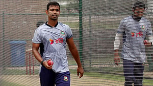 চট্টগ্রামে তিন স্পিনার নিয়ে খেলার ভাবনায় দলে তানভির