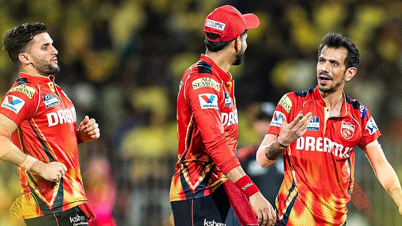 হ্যাটট্রিকসহ ৫ বলে ৪ উইকেট চেহেলের