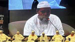 ছাত্রদের রাজনীতিতে ব্যবহার করা ‘জুলুম’: বায়তুল মোকাররমের খতিব