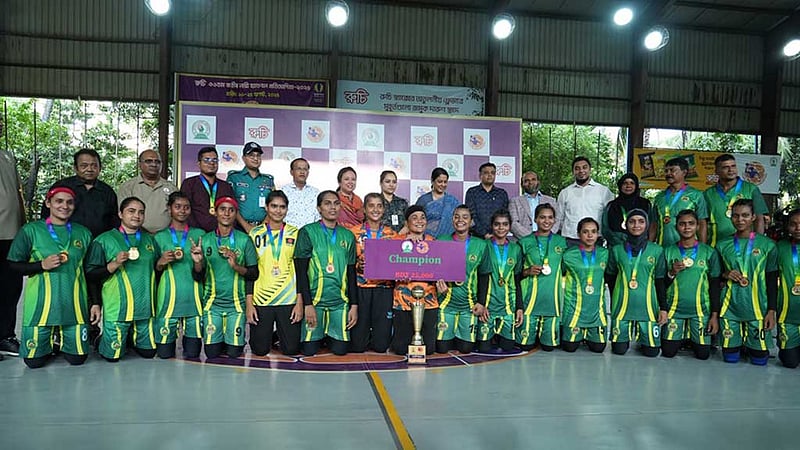 জাতীয় হ্যান্ডবলে আবারও সেরা আনসারের মেয়েরা