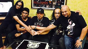 ‘বস জানতেন আমরা কেক কাটব, আগের দিনই বাজার করিয়ে রাখতেন’