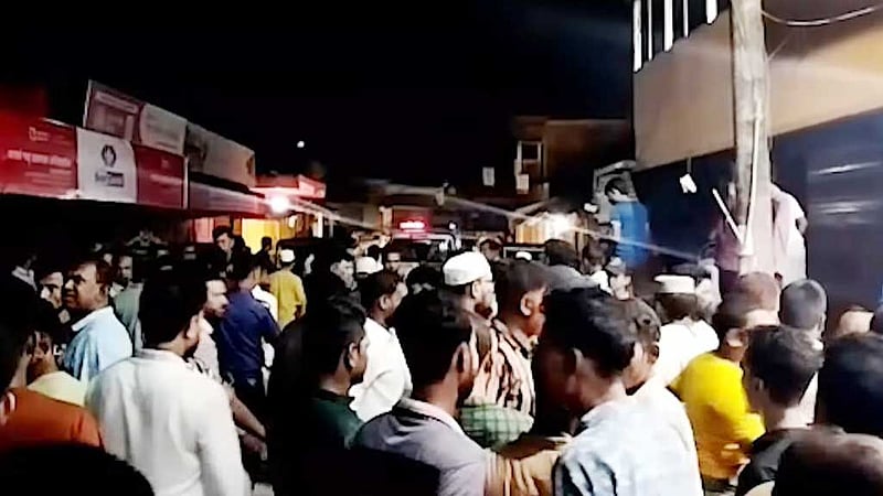 বাঁশখালীতে জামায়াত-বিএনপি সংঘর্ষে আহত ৫