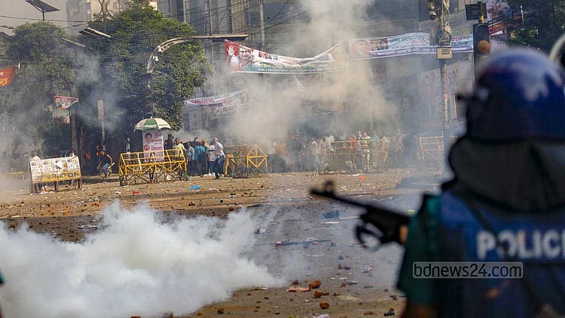 ২৮ অক্টোবর: বিস্ফোরক মামলা থেকে ফখরুলসহ ৬৫ জনের অব্যাহতি