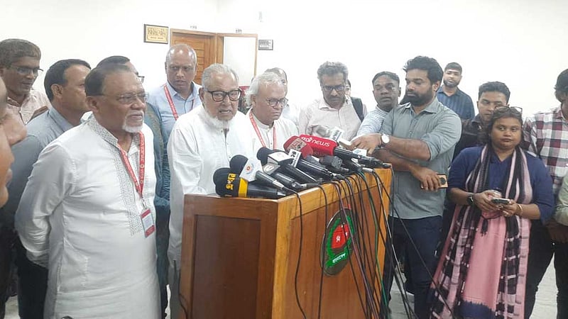 সিইসির সঙ্গে বৈঠক: আইনশৃঙ্খলা নিয়ে ‘দুশ্চিন্তার’ কিছু দেখছে না বিএনপি