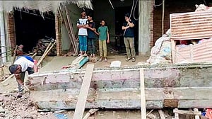 পান্থপথে দেয়াল ধসে একজনের মৃত্যু