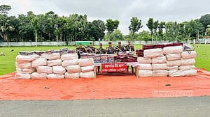 ব্রাহ্মণবাড়িয়ায় ২ কোটি টাকার ভারতীয় লেহেঙ্গা-শাড়ি জব্দ