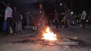 ঢাকায় ‘হামলার’ প্রতিবাদে চট্টগ্রামে সড়ক আটকে বিক্ষোভ গণ অধিকার পরিষদের