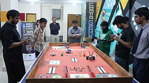 সিআইইউতে হয়ে গেল রোবট অলিম্পিয়াডের আঞ্চলিক পর্ব