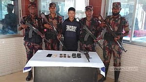 মিয়ানমার থেকে পালিয়ে ‘আরাকান আর্মির বাংলাদেশি সদস্যের’ আত্মসমর্পণ