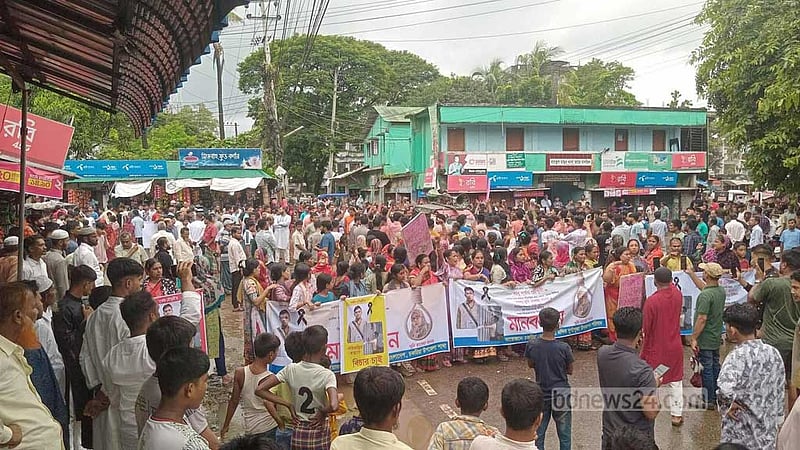 হেফাজতে যুবকের মৃত্যু: বিক্ষোভের মধ্যে চকরিয়ার ৩ পুলিশ প্রত্যাহার