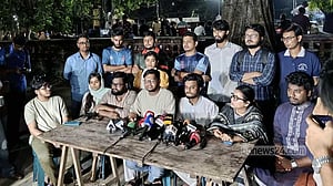 ডাকসু: ছাত্রদলের বিরুদ্ধে একাধিক অভিযোগ গণতান্ত্রিক ছাত্র সংসদের