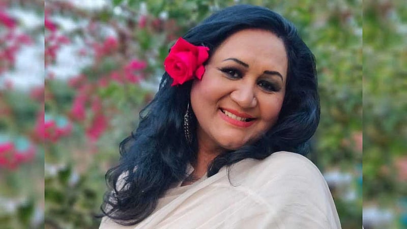 বৃষ্টি নিয়ে ফাহমিদা নবীর ‘মেঘলা আকাশ’