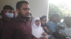 পল্লবী থানায় জনি হত্যা: ‘এখনও’ হুমকি পাওয়ার অভিযোগ পরিবারের