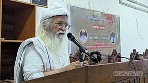 ভোট ভোট করে প্রকারান্তরে ‘ফ্যাসিবাদকে পুনর্বাসন’ করা হচ্ছে: ফরহাদ মজহার