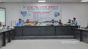 নার্সদের সিদ্ধান্ত গ্রহণের ক্ষমতা থাকতে হবে: ফরহাদ মজহার