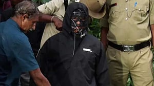 ভারতের ধর্মস্থল গণকবর মামলা: মূল অভিযোগকারীই গ্রেপ্তার