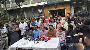 ডাকসু নির্বাচন: কাদের ও বাকেরের নেতৃত্বে গণতান্ত্রিক ছাত্রসংসদের প্যানেল