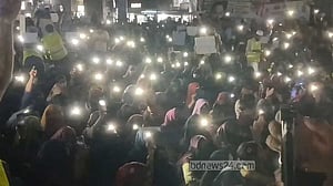 গাজীপুরে ডিপ্লোমা প্রকৌশলীদের সড়ক অবরোধ, যানজটে ভোগান্তি
