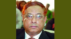 জেনারেল মাসুদ উদ্দিন চৌধুরীর সম্পদের তথ্য তলবের উদ্যোগ দুদকের