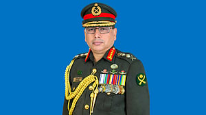 সেনাপ্রধান চীনে গেলেন