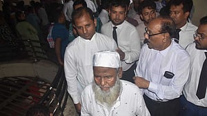 আলিফ হত্যা: চিন্ময়সহ ৩৯ জনের বিরুদ্ধে অভিযোগপত্র গ্রহণ