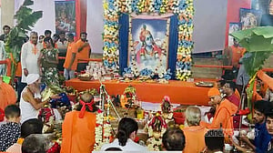 শ্রীকৃষ্ণের জন্ম উৎসবে মঙ্গলের প্রার্থনা