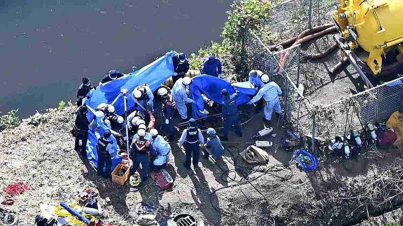 জাপানে ম্যানহোলে পড়ে ৪ শ্রমিকের মৃত্যু