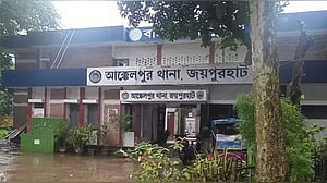 জয়পুরহাটে পুলিশ হেফাজতে আসামি নির্যাতনের অভিযোগে এসআই প্রত্যাহার