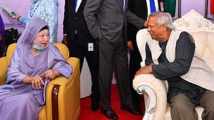 খালেদা জিয়ার জন্মদিনে ফুল পাঠালেন ইউনূস