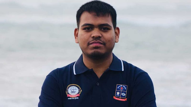 অন্য প্যানেলে ডাকসুর মনোনয়ন ফরম, এনসিপির মাহিন বহিষ্কার