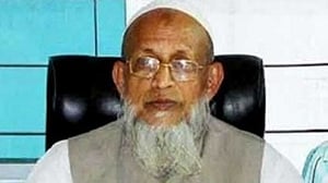 সন্ত্রাসবিরোধী আইনের মামলা: চট্টগ্রামে ইজহারুলসহ সব আসামির খালাস