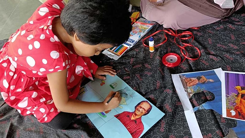 মুস্তাফা মনোয়ারের জন্মদিনে ‘শিশুদের আনন্দই’ উপহার