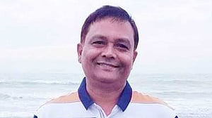 আনন্দমোহন কলেজের অধ্যক্ষ আমান উল্লাহ ওএসডি