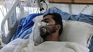হামলার শিকার নুর: সংকুচিত গণতন্ত্র ও জাতীয় পার্টির ভবিষ্যৎ
