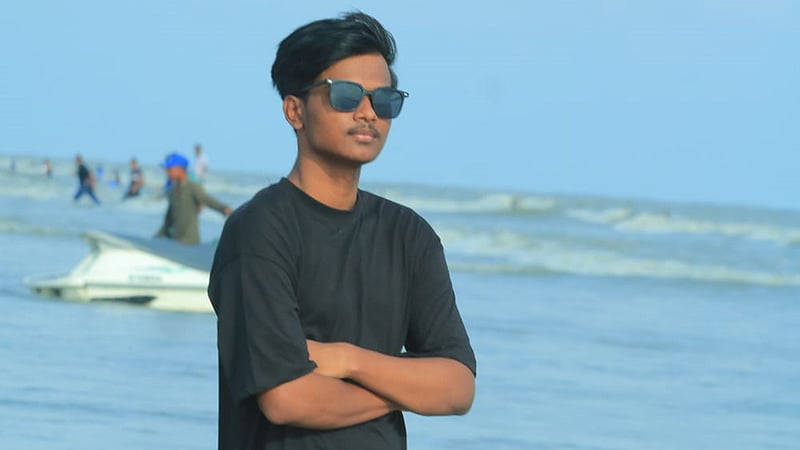 কুয়াকাটা সৈকতে গোসলে নেমে নিখোঁজ পর্যটকের লাশ উদ্ধার