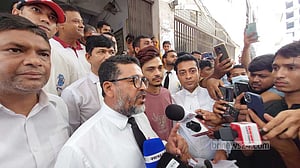 লায়লাকে হত্যাচেষ্টা: প্রিন্স মামুনের জামিন কেন বাতিল হবে না জানতে চায় আদালত