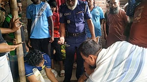 রাজশাহীতে কৃষকের ‘আত্মহত্যা’, ঋণের চাপে ছিলেন হতাশায়