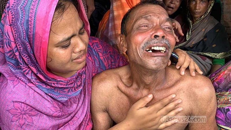 রাজশাহীর বাসায় স্বামী-স্ত্রী ও দুই সন্তানের লাশ, পাশে ছিল চিরকুট