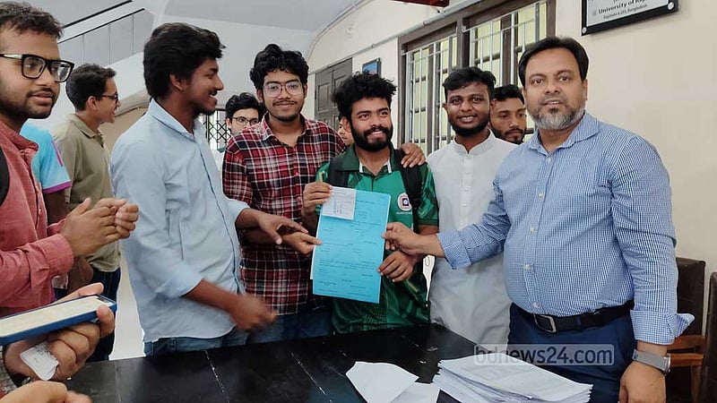 রাকসু নির্বাচন: বার বার তফসিল বদল, কতদূর এগোল প্রস্তুতি?
