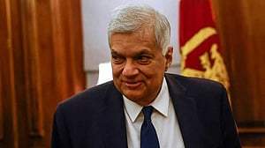 শ্রীলঙ্কায় সাবেক প্রেসিডেন্ট রনিল বিক্রমাসিংহে গ্রেপ্তার