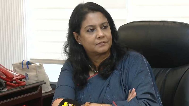 রাষ্ট্রপতির ছবি অপসারণের খবর ‘পত্রিকায় দেখেছেন’ উপদেষ্টা রিজওয়ানা