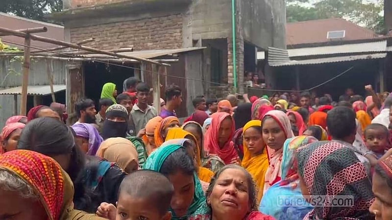 ধামরাইয়ে সাবেক স্ত্রীকে ‘কুপিয়ে হত্যার পর’ যুবকের ‘আত্মহত্যা’
