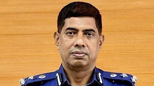 চার মাস পর গোয়েন্দা প্রধান পেল ডিএমপি