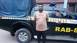 অ্যাম্বুলেন্স আটকে রাখায় নবজাতকের মৃত্যুতে মামলা, গ্রেপ্তার ১