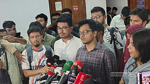 মনোনয়নপত্র সংগ্রহে সময় বৃদ্ধি ‘পক্ষপাতী আচরণ’: ফরহাদ